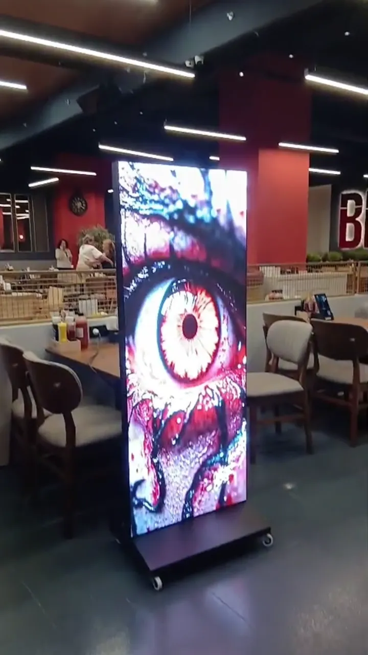 BigBaker Vega Center AVM Ankara – 64×160 cm P3 Dış Mekân Poster LED Ekran – gerçek uygulama görüntüsü